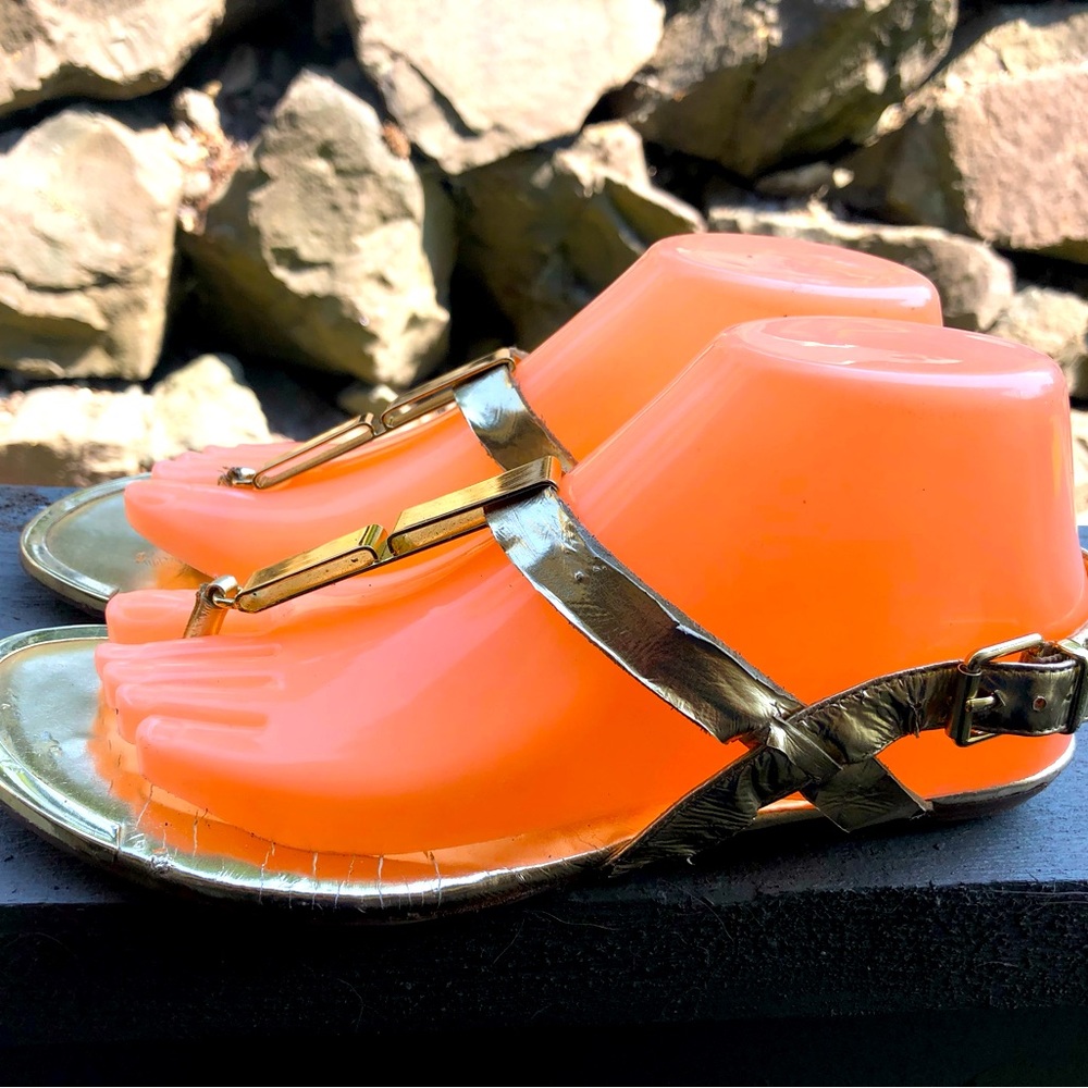 Dolce Vita DV Women’s Gold Slingback Summer Thongs Flats Sandals Size 7.5